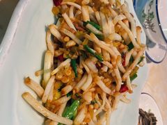 -魏铭鱼头捞饭(晋阳路店)