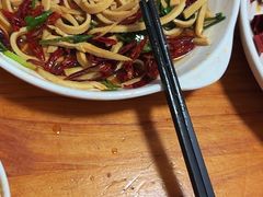 油泼豆腐皮-如意香辣鸡架(总店)