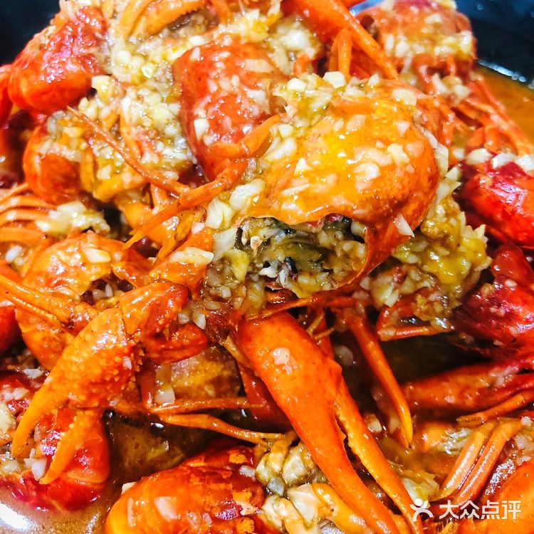 浦东美食街精品龙虾馆 虾雨小龙虾美妙好滋味！
