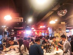 大堂-鲜入围煮花胶鸡海鲜火锅