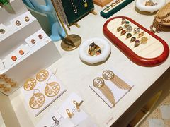 -LADY FAFA(巨鹿路陕西南路路口店)