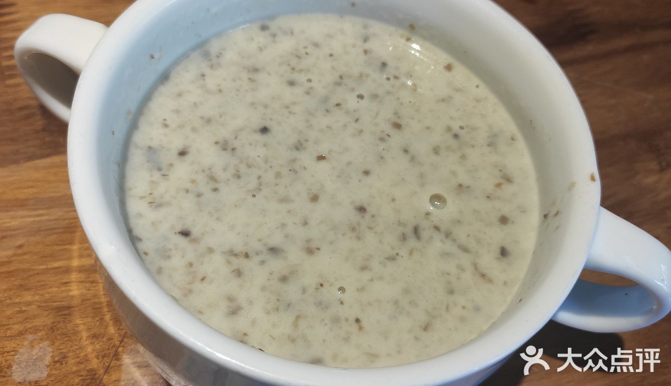 津湾广场督柏林西餐厅