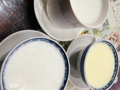 -周大娘牛乳(旧寨古村总店)