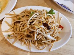 拌豆腐丝-左邻右舍褡裢火烧(石榴园店)