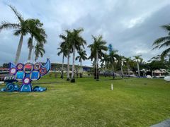 -亚龙湾中心广场