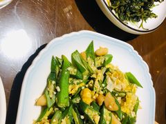 瑶柱秋葵炒鸡蛋-东口码头·烧鸽子·鱼头泡饼·地方菜(金鹰悦城店)