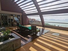 -三亚湾海居铂尔曼度假酒店