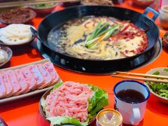 -周幺妹重庆老火锅(银泰城总店)