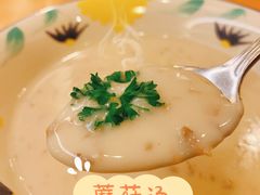 牛奶蘑菇汤-萨莉亚意式餐厅(中信地铁商场店)