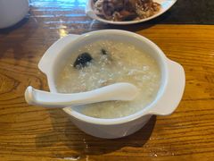 皮蛋瘦肉粥-小城粥道·海胆鲜虾粥(解放广场店)