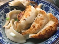 鲜肉煎饺-无名氏宵夜小摊(祝家三姐妹馄饨店)