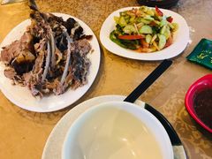 -维吾尔餐厅(宜山路店)