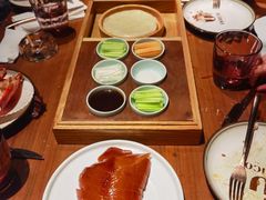 -The ROOF (通盈中心店)