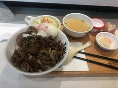 -熊吞·大碗丼烧肉饭(济宁万达广场店)