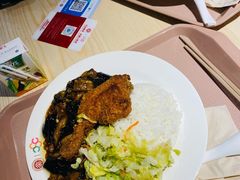 鸡腿饭-北大家园食堂