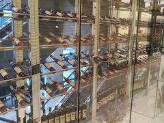 面包甜点陈列柜-亢龙太子酒轩(东湖店)