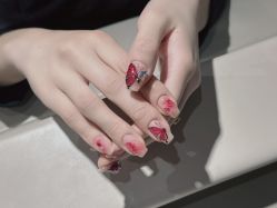 -沫儿·美甲美睫·半永久·皮肤管理