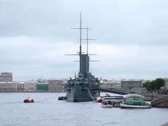 -阿芙乐尔号巡洋舰