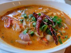 -Chom Cafe and Restaurant