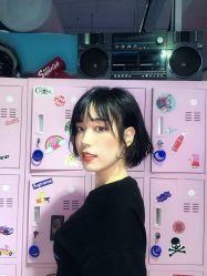 -变画·发型STUDIO
