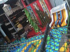 -蒙特利亲子乐园