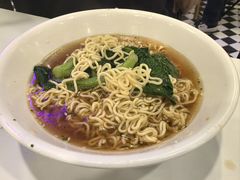 公仔面-澳门陈光记烧味饭店(南京德基广场店)