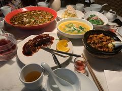 -初蓉丨遇见新川菜(亲贤街荣耀店)