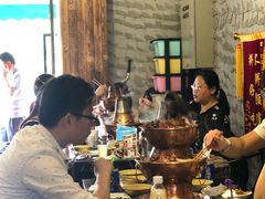 -巴四老城区炭火蛙锅(张江店)