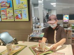 -麦当劳(轻轨曹杨路店)