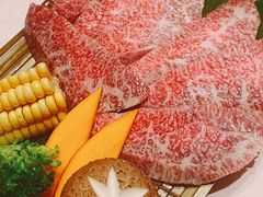 -山川小町·极番烧肉(新地假日广场店)