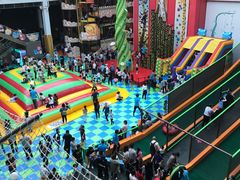 -蒙特利亲子乐园