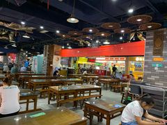 大堂-食上东新街美食街区(民乐新都会店)