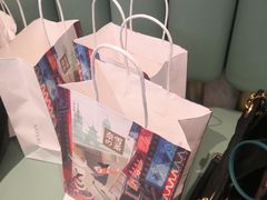 -奈雪的茶(亨特国际广场店)