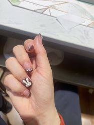 -甲·铺轻奢美甲美睫