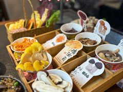 -菌自由丨野生菌火锅特色庭院餐厅(丽江古城店)