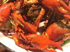 -虾弄弄海派小龙虾·牛羊蝎子火锅