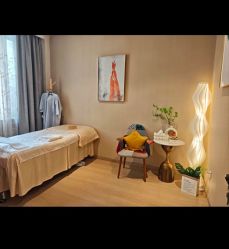 -百秀名媛纹绣美学护肤中心