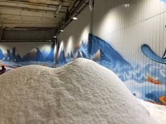 -乔波室内滑雪场