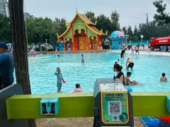 -欢乐水魔方水世界
