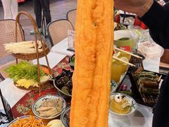 -刘姐啤酒鱼民族演艺餐厅(西街总店)