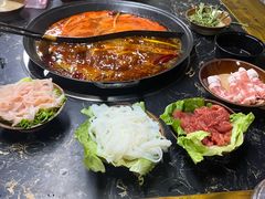 -乖嬢嬢重庆老火锅(南联店)