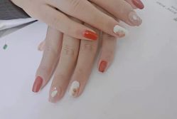 -孔雀手美甲美睫护理