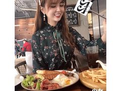 牛油果鸡肉贝果-VESH COFFEE(定西路店)