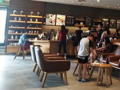 -星巴克臻选(济南万达店)