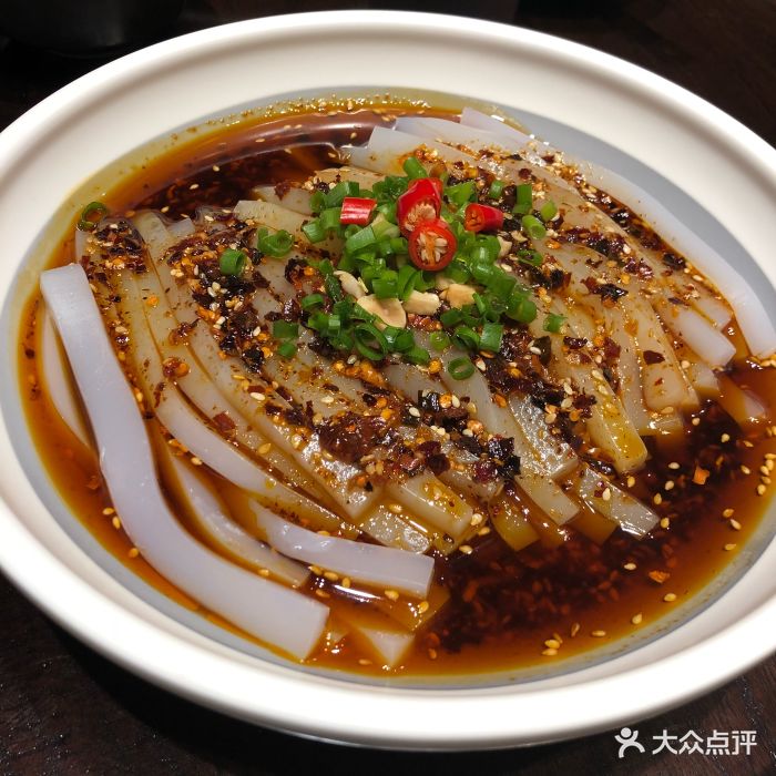 龙人居·水煮三峡鱼(新源里店)开心凉粉图片