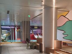 -涨巢·潮玩水疗局