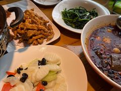 -小三峡食府(西五路店)