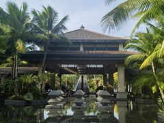 -海南清水湾莱佛士酒店