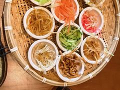 -包整·丝娃娃(一览甲秀楼风景店)