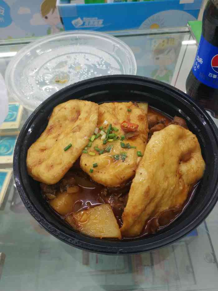 源香浓金陵地锅鸡-"最近经常点这家地锅鸡外卖,分量很足,鸡肉.